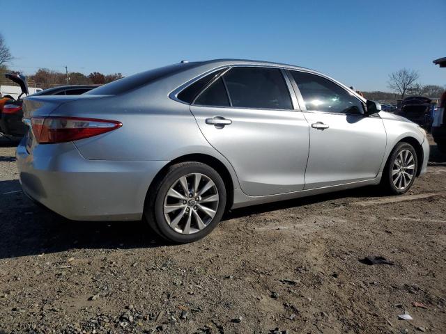 4T4BF1FKXGR518949 - 2016 TOYOTA CAMRY LE 灰色 照片 3
