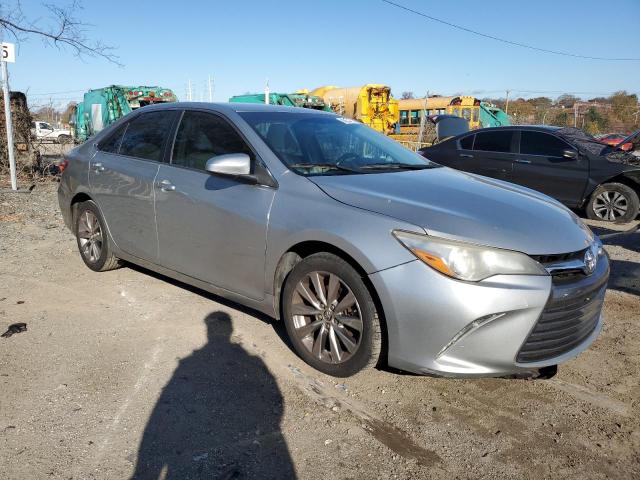 4T4BF1FKXGR518949 - 2016 TOYOTA CAMRY LE 灰色 照片 4