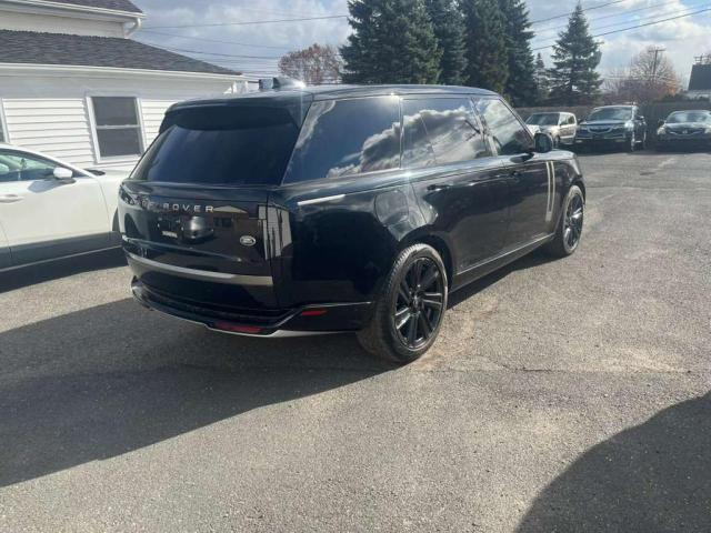 SALKPBE75PA009702 - 2023 LAND ROVER RANGE ROVE SE BLACK photo 3