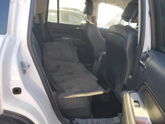 1C4NJCEA0GD735814 - 2016 JEEP COMPASS LATITUDE 白色 照片 11