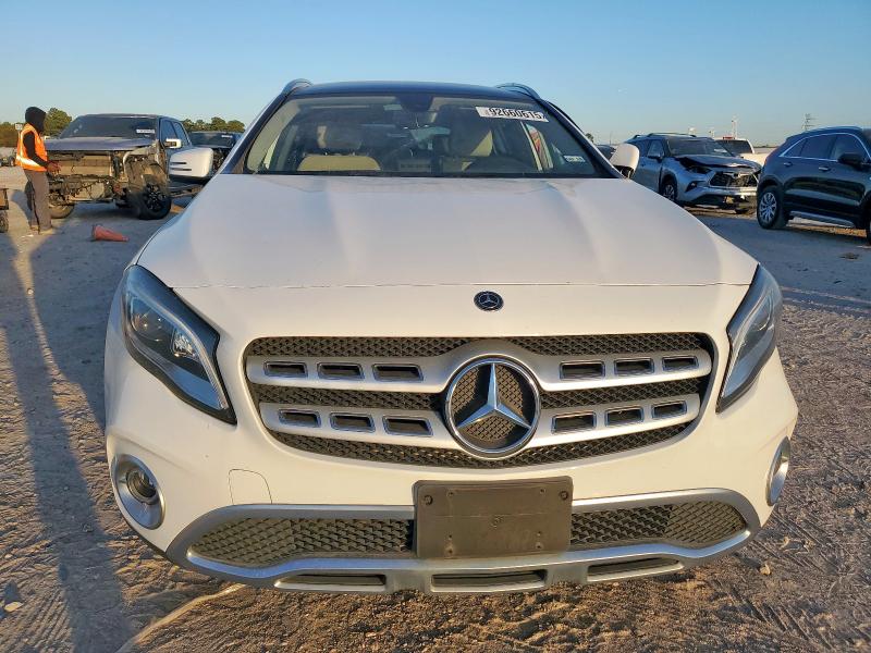WDCTG4EB4KU002396 - 2019 MERCEDES-BENZ GLA 250 WHITE photo 5