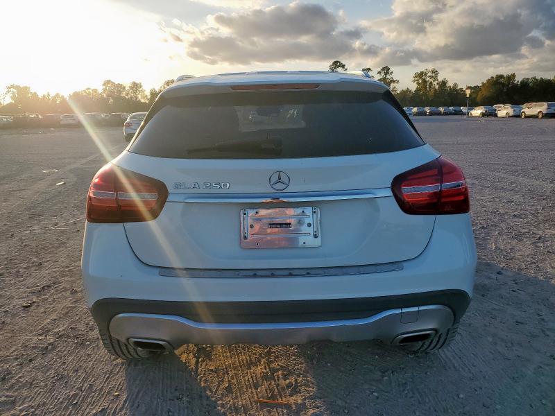 WDCTG4EB4KU002396 - 2019 MERCEDES-BENZ GLA 250 WHITE photo 6