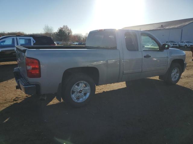 1GCEC19J78Z139323 - 2008 CHEVROLET SILVERADO C1500 ვერცხლისფერი ფოტო 3