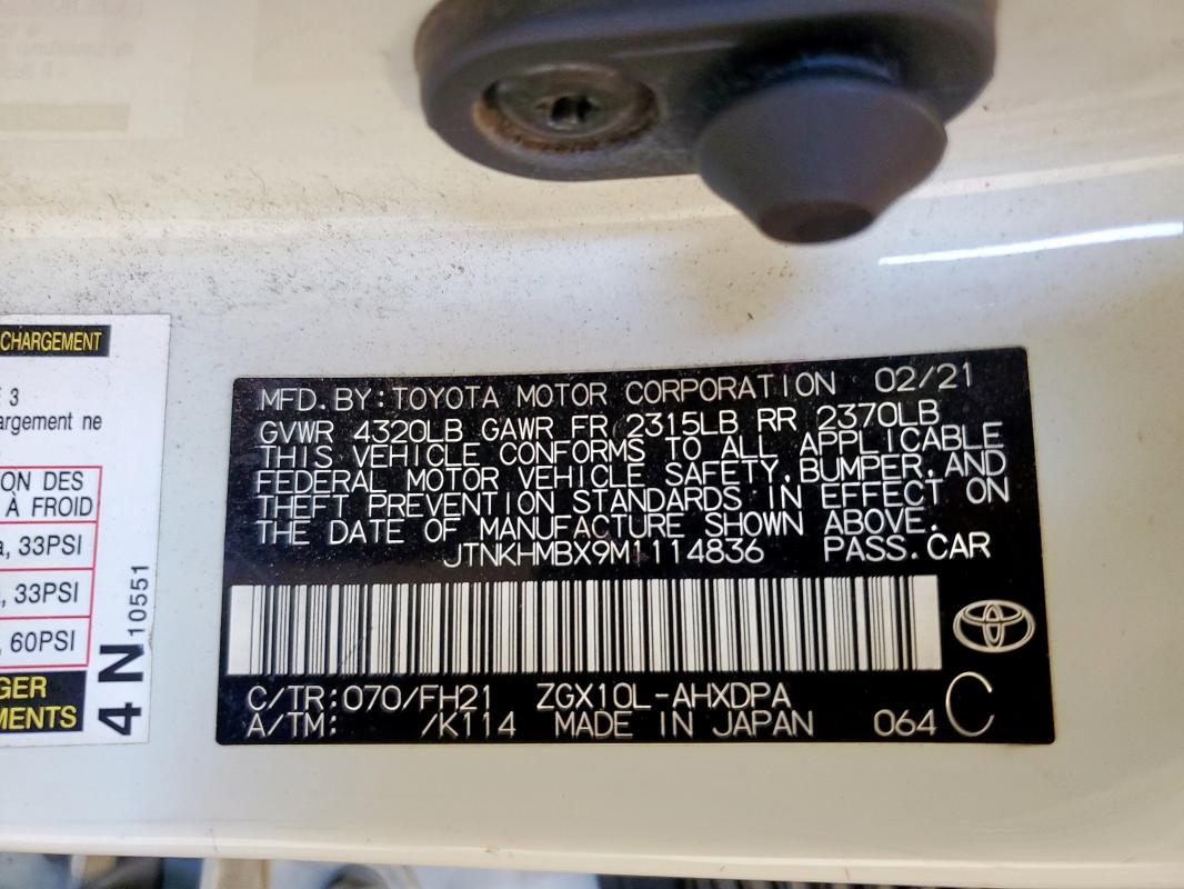 JTNKHMBX9M1114836 - 2021 TOYOTA C-HR XLE WHITE photo 12