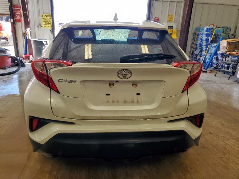 JTNKHMBX9M1114836 - 2021 TOYOTA C-HR XLE WHITE photo 6