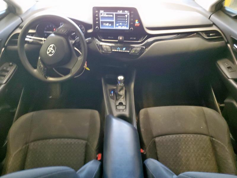 JTNKHMBX9M1114836 - 2021 TOYOTA C-HR XLE WHITE photo 8