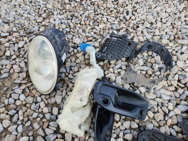 3VWRW3AL1AM007342 - 2010 VOLKSWAGEN NEW BEETLE 红色 照片 12