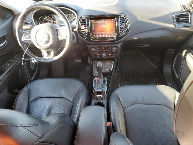 3C4NJDCB3KT854493 - 2019 JEEP COMPASS LIMITED Zielony zdjęcie 8