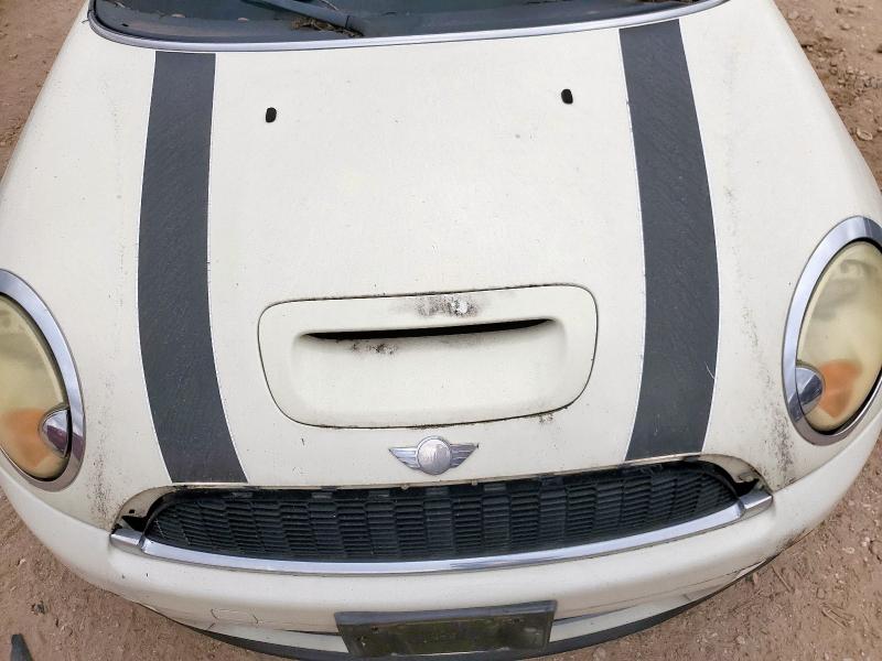 WMWMF73529TW82890 - 2009 MINI COOPER S SILVER photo 11