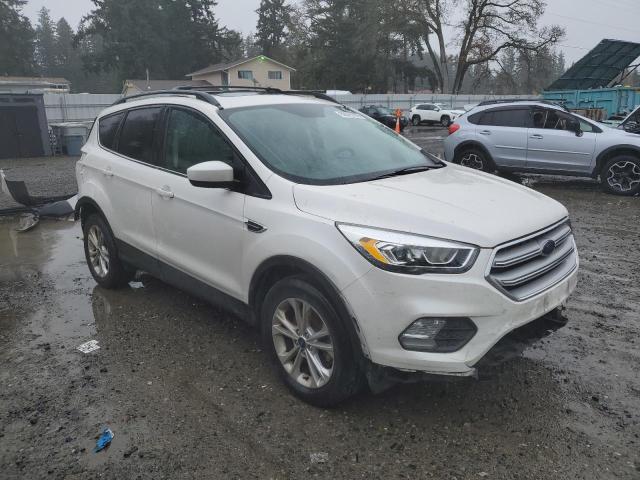 1FMCU9HD2JUA24920 - 2018 FORD ESCAPE SEL WHITE photo 4