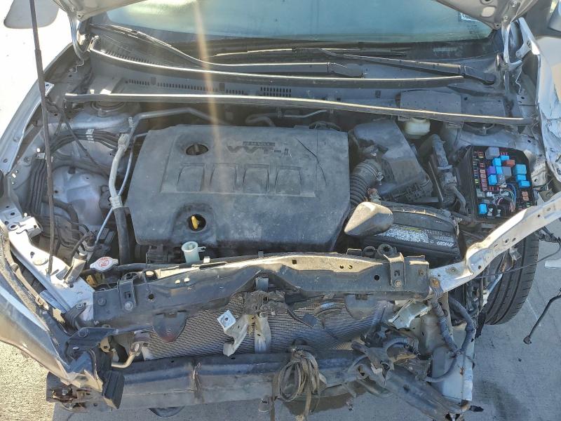 5YFBURHE5HP581255 - 2017 TOYOTA COROLLA L SILVER photo 11