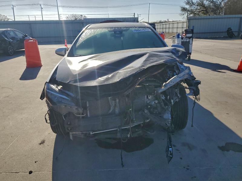 5YFBURHE5HP581255 - 2017 TOYOTA COROLLA L SILVER photo 5