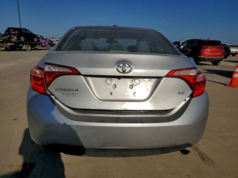 5YFBURHE5HP581255 - 2017 TOYOTA COROLLA L SILVER photo 6