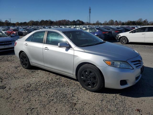 4T1BF3EK8BU675556 - 2011 TOYOTA CAMRY BASE GRAY photo 4