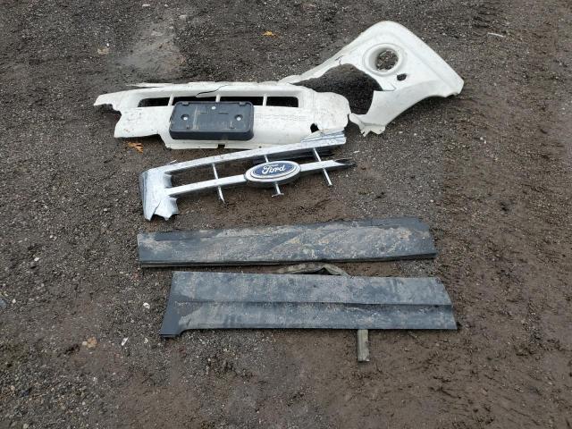 1FMCU9D7XCKA39891 - 2012 FORD ESCAPE XLT 白色 照片 13