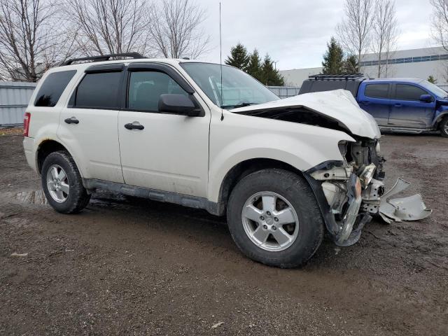 1FMCU9D7XCKA39891 - 2012 FORD ESCAPE XLT 白色 照片 4