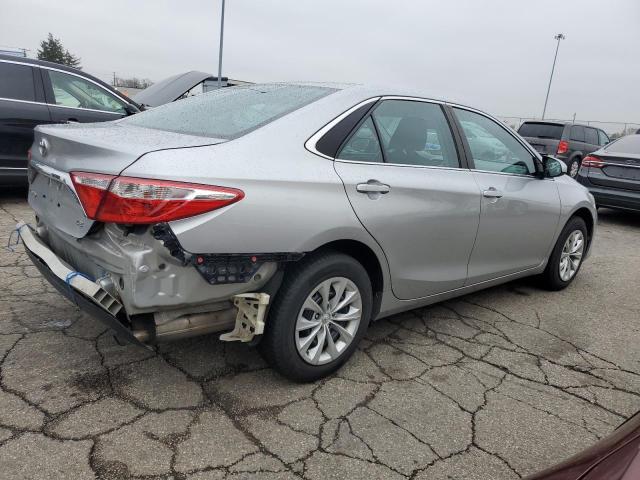 4T4BF1FK5GR523850 - 2016 TOYOTA CAMRY LE SILVER photo 3