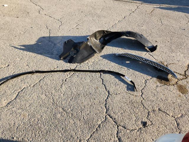 4T1BF28B1YU081566 - 2000 TOYOTA AVALON XL أبيض صورة 12