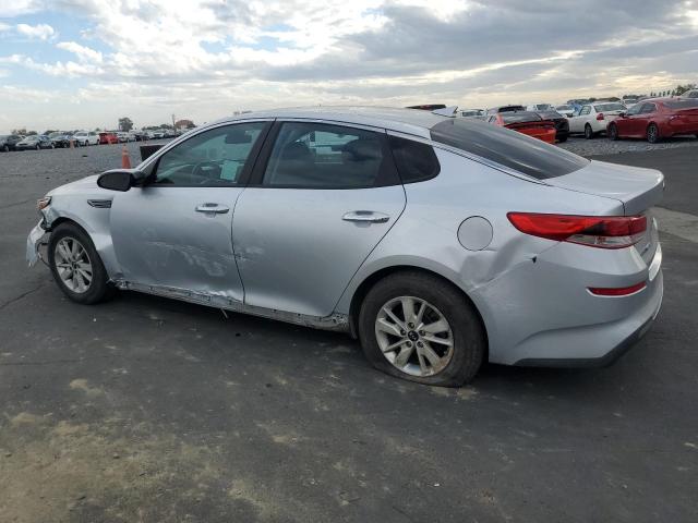 5XXGT4L33KG275544 - 2019 KIA OPTIMA LX SILVER photo 2