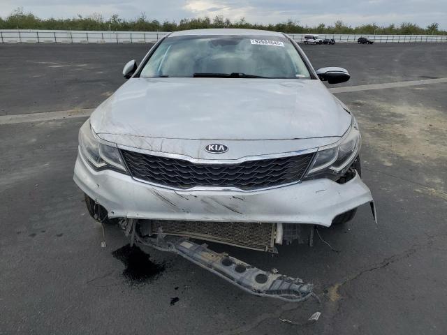 5XXGT4L33KG275544 - 2019 KIA OPTIMA LX SILVER photo 5