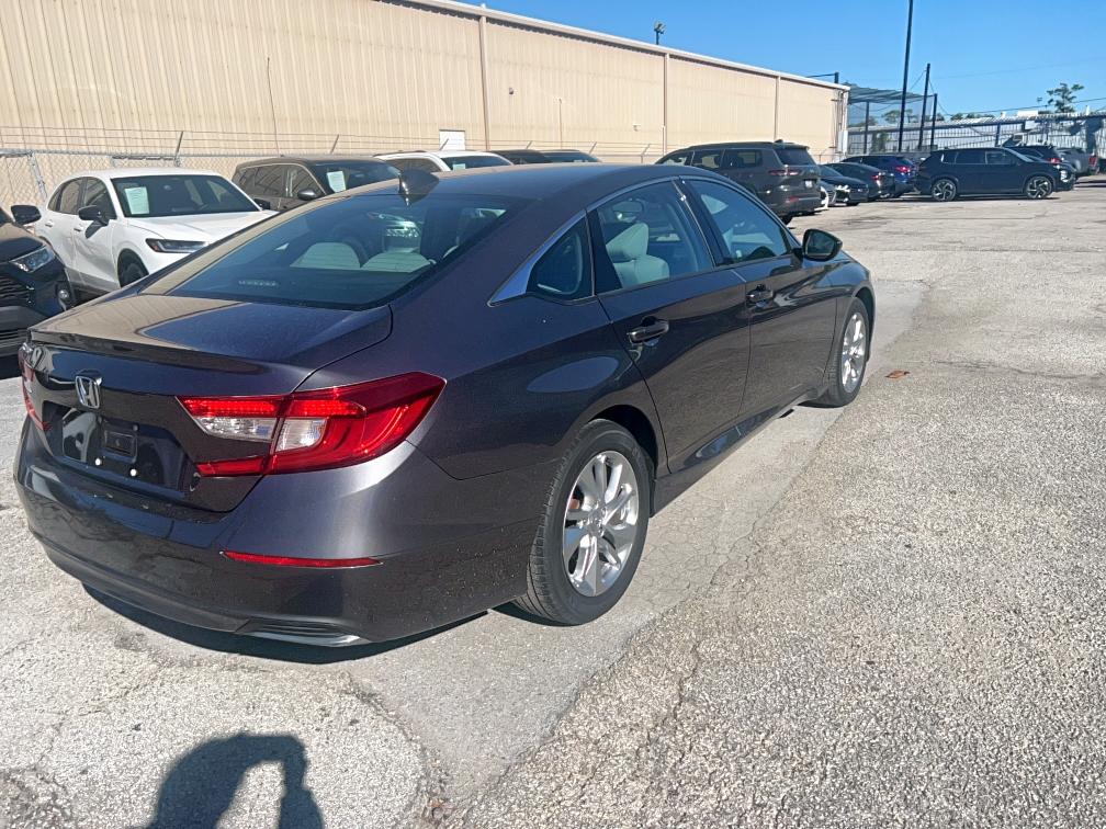 1HGCV1F14KA004331 - 2019 HONDA ACCORD LX GRAY photo 4