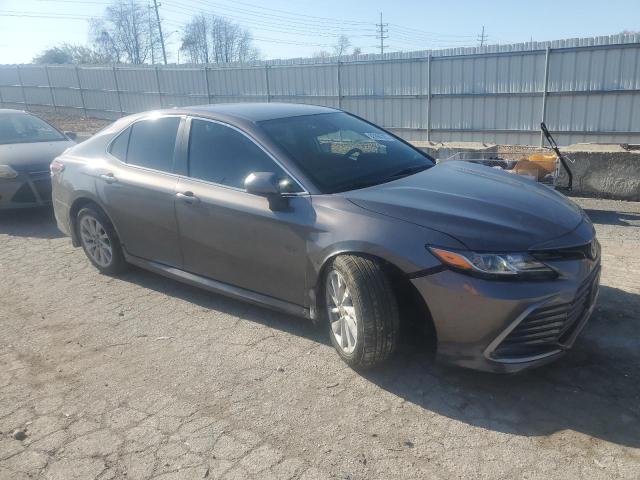 4T1C11AK9PU751581 - 2023 TOYOTA CAMRY LE GRAY photo 4