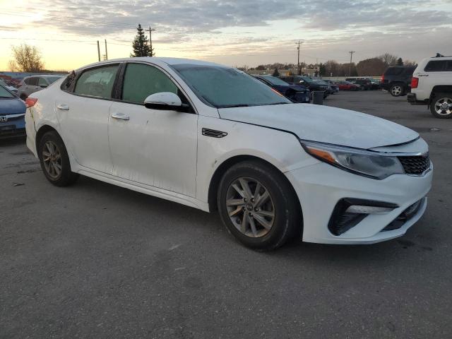 5XXGT4L38KG281078 - 2019 KIA OPTIMA LX WHITE photo 4