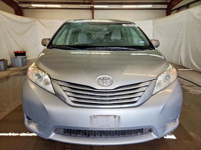 5TDKK3DC2GS730914 - 2016 TOYOTA SIENNA LE WHITE photo 5