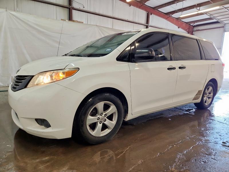 2013 TOYOTA SIENNA, 