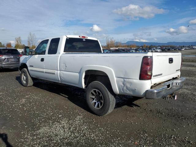 1GCHC29UX4E152856 - 2004 CHEVROLET SILVERADO C2500 HEAVY DUTY WHITE photo 2