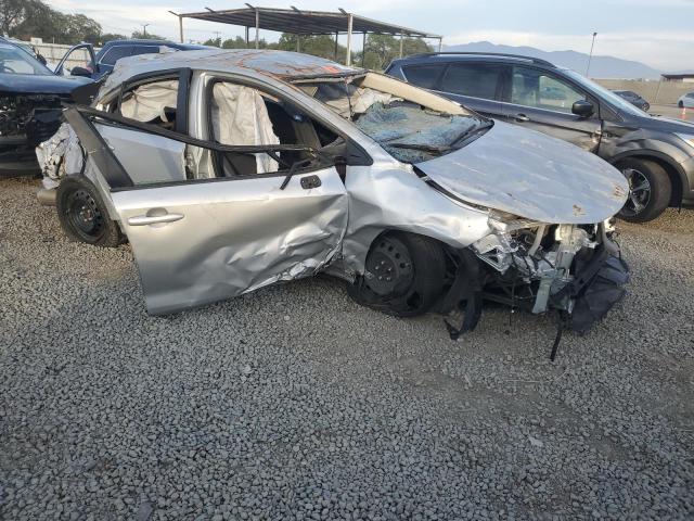 JTDEPMAE8N3007688 - 2022 TOYOTA COROLLA LE 银色 照片 4