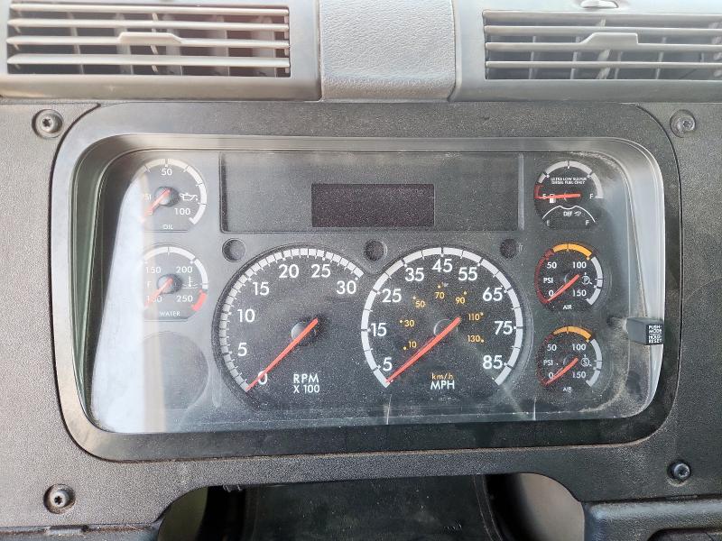 3AKJGLDR0JSJK5409 - 2018 FREIGHTLINER CASCADIA 1 WHITE photo 8