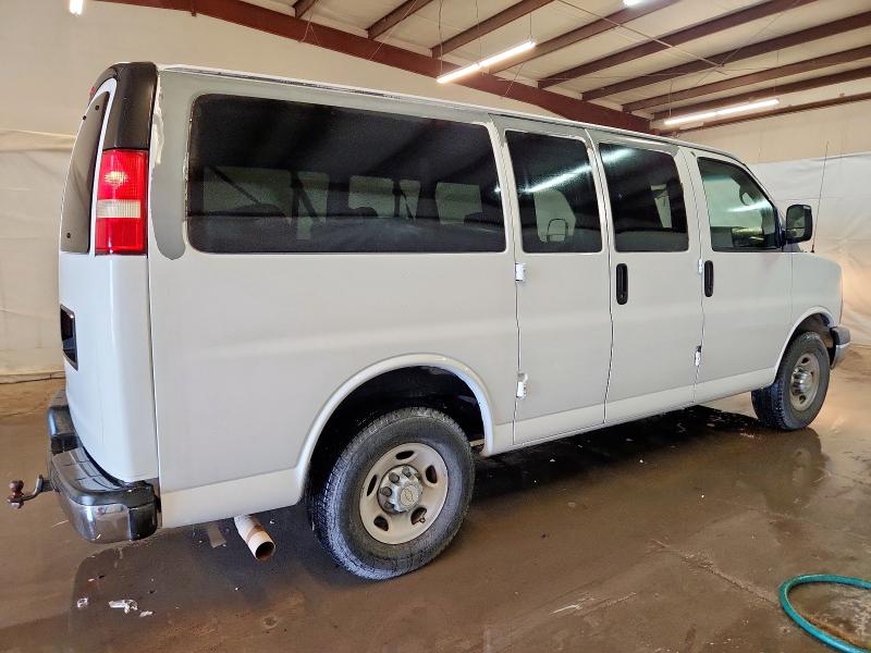 1GAZGYFG5D1116275 - 2013 CHEVROLET EXPRESS G3 LT WHITE photo 3