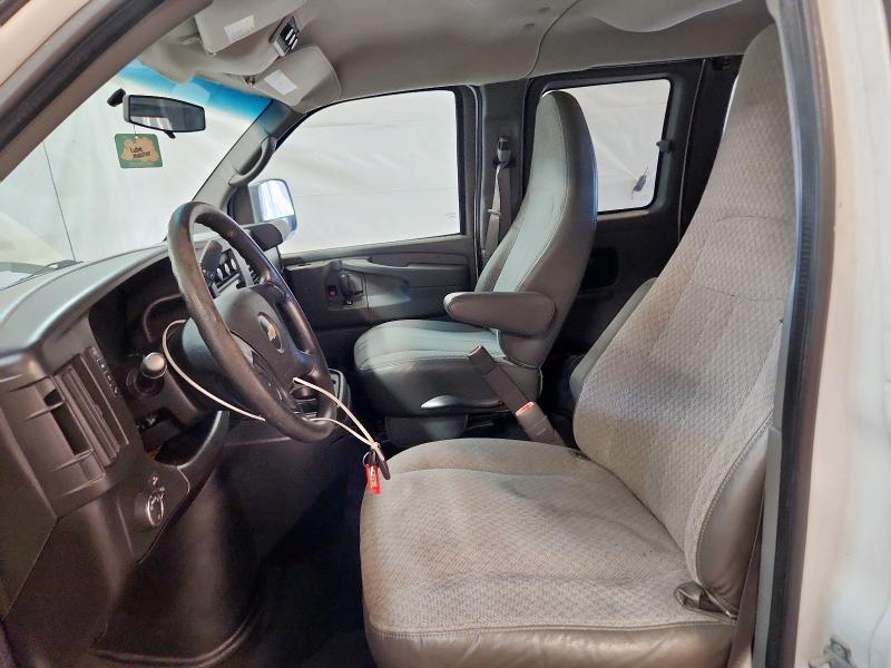 1GAZGYFG5D1116275 - 2013 CHEVROLET EXPRESS G3 LT WHITE photo 7