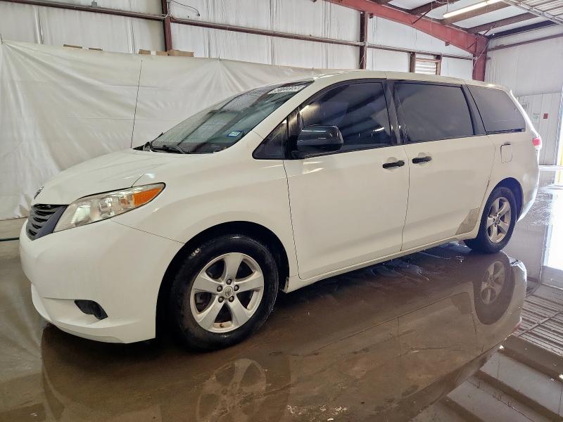 2014 TOYOTA SIENNA, 