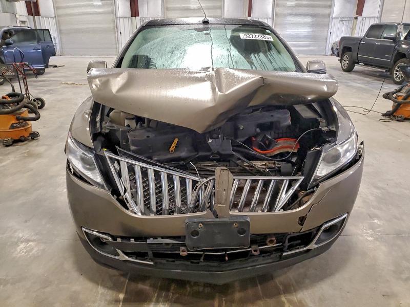2LMDJ6JKXCBL09320 - 2012 LINCOLN MKX GRAY photo 5