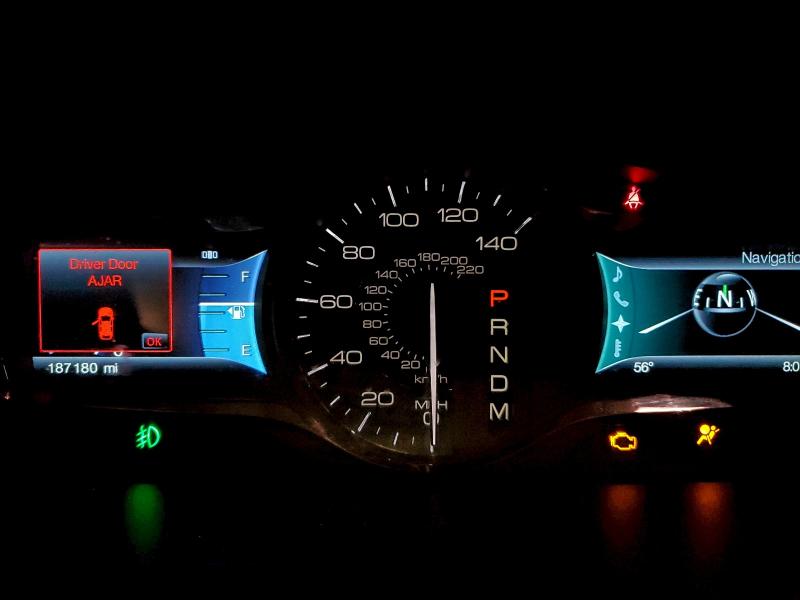 2LMDJ6JKXCBL09320 - 2012 LINCOLN MKX GRAY photo 9