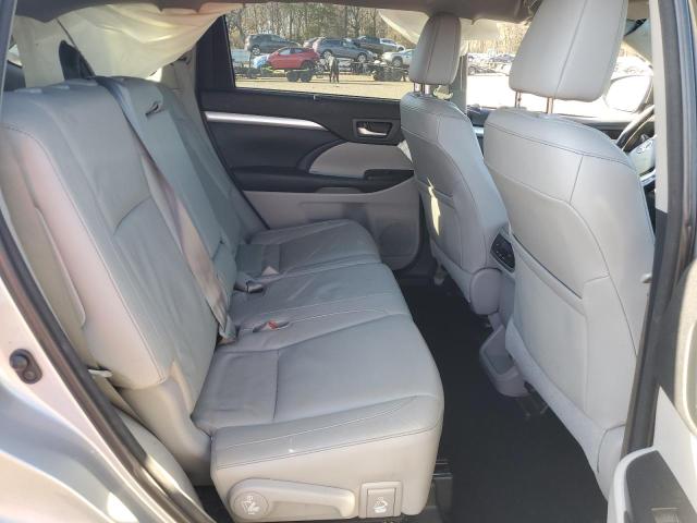 5TDJKRFH4FS191962 - 2015 TOYOTA HIGHLANDER XLE ვერცხლისფერი ფოტო 11