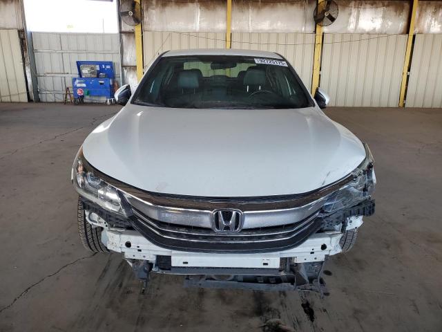 1HGCR2F58GA132138 - 2016 HONDA ACCORD SPORT WHITE photo 5