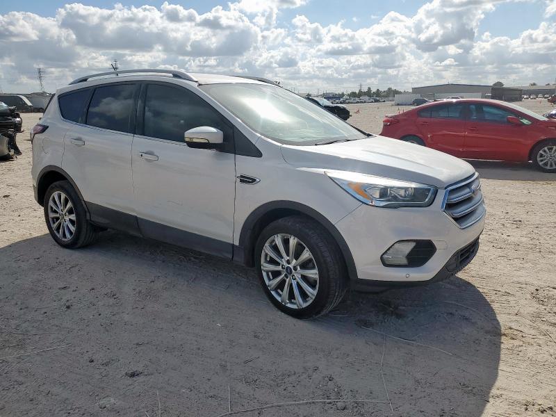 1FMCU0J96JUA70834 - 2018 FORD ESCAPE TITANIUM Белый фото 4