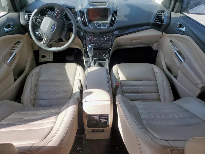 1FMCU0J96JUA70834 - 2018 FORD ESCAPE TITANIUM Белый фото 8