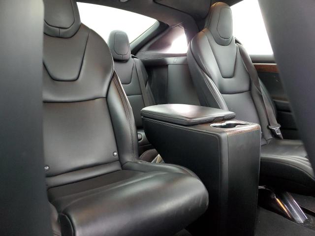 5YJXCBE26HF076864 - 2017 TESLA MODEL X WHITE photo 10