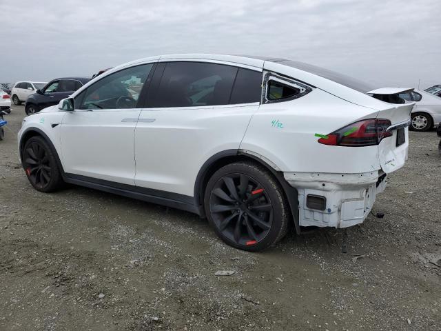5YJXCBE26HF076864 - 2017 TESLA MODEL X WHITE photo 2