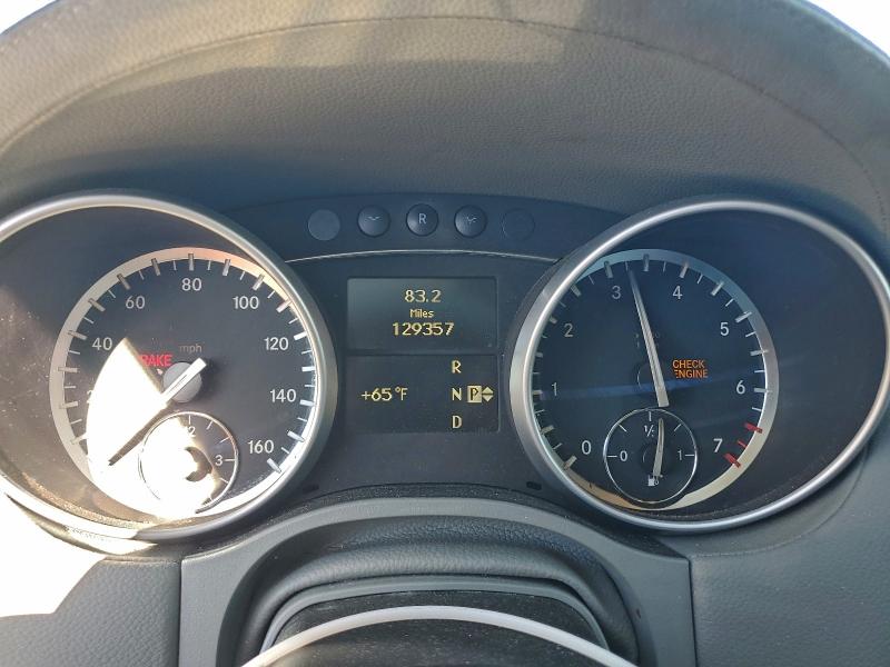 4JGBF7BE6AA611425 - 2010 MERCEDES-BENZ GL 450 4MATIC WHITE photo 9