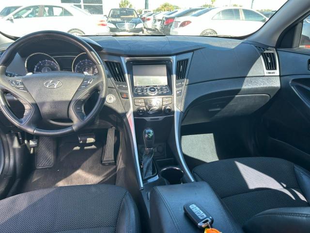 5NPEC4AC9DH589037 - 2013 HYUNDAI SONATA SE SILVER photo 9