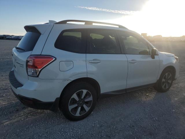 JF2SJAGC2HH568065 - 2017 SUBARU FORESTER 2.5I PREMIUM WHITE photo 3