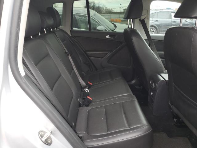 WVGBV7AX1HW502616 - 2017 VOLKSWAGEN TIGUAN S SILVER photo 11