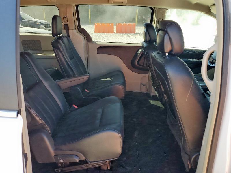 2C4RC1BG9GR291094 - 2016 CHRYSLER TOWN & COU TOURING WHITE photo 11