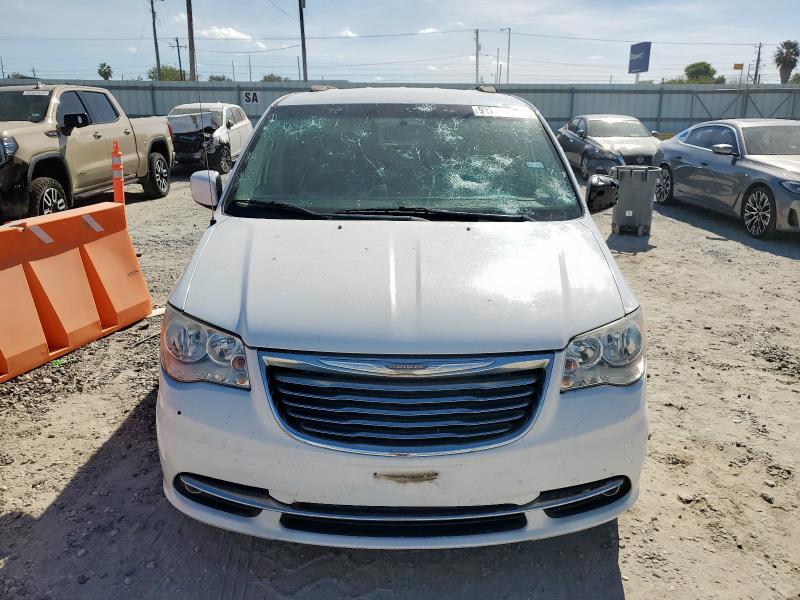 2C4RC1BG9GR291094 - 2016 CHRYSLER TOWN & COU TOURING WHITE photo 5