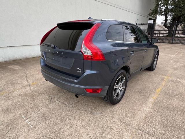 YV4902DZ1B2155592 - 2011 VOLVO XC60 T6 GRAY photo 4